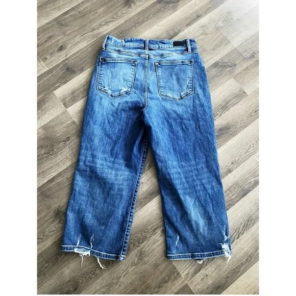 JUDY BLUE Button Fly Wide Leg Crop Jeans - Picture 9 of 9